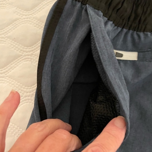 Burnside men's swim trunks size L - Picture 3 of 8